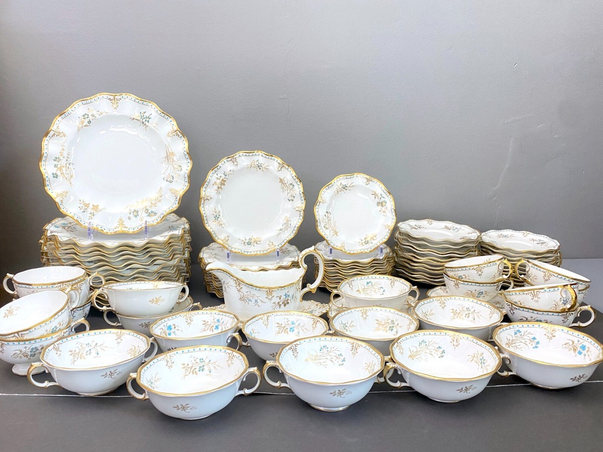 ROYAL CROWN DERBY Normandie dinner Service for 12, 88pcs Bone