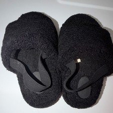 Cat  Jack Girls Black Fuzzy Non-Slip Slip-On Slippers Size 11/12