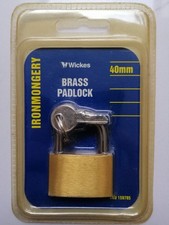 WICKES - SOLID BRASS HARDENED STEEL SHACKLE SECURITY PADLOCK - 3 Keys