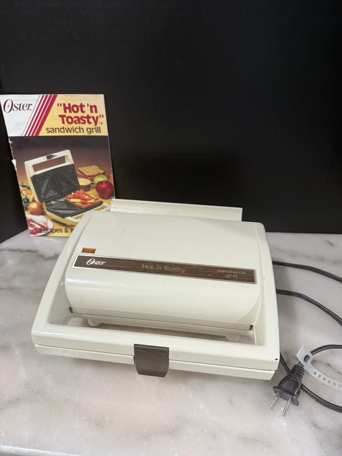 Vintage 80s Oster Hot 'n Toasty Sandwich Grill- Electric Press
Opens in a new window or tab