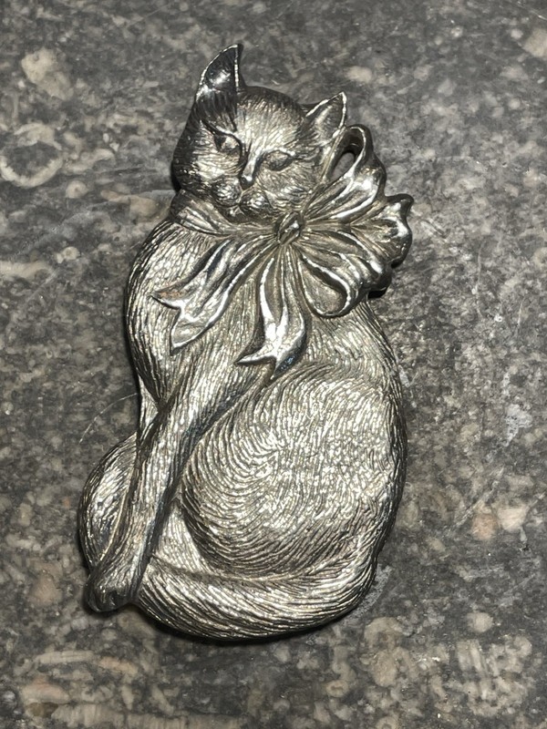 3” Silverplate Cat Hanging Ornament by Gorham. Original Box.