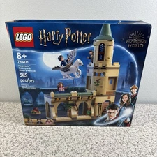 LEGO Harry Potter Hogwarts Courtyard: Sirius's Rescue 76401 - Crushed Box - New