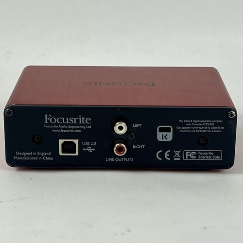 Focusrite Scarlett Solo 2nd Gen USB Audio Interface Good Condition - Picture 6 of 14