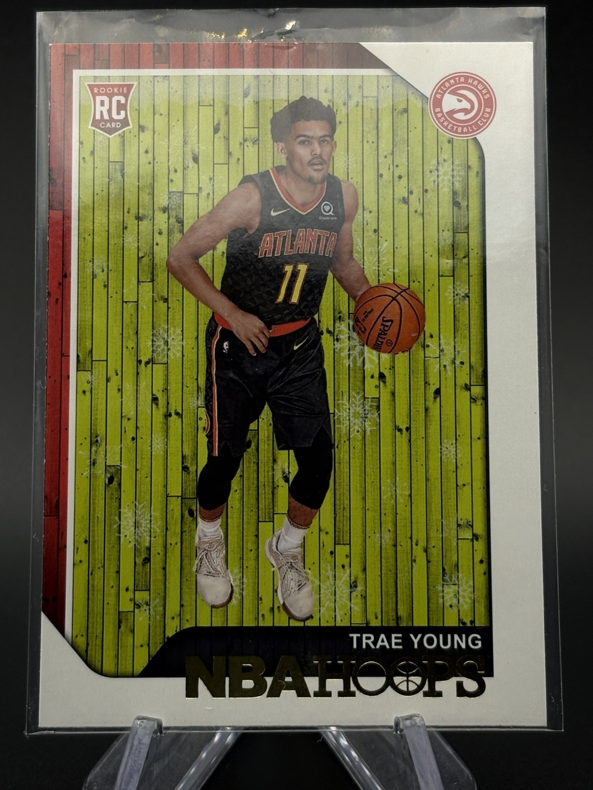2018-19 Panini NBA Hoops - Trae Young #250 Winter (RC)