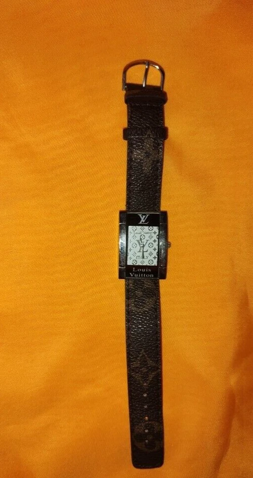 LOUIS VUITTON Plaque G 20 Watch