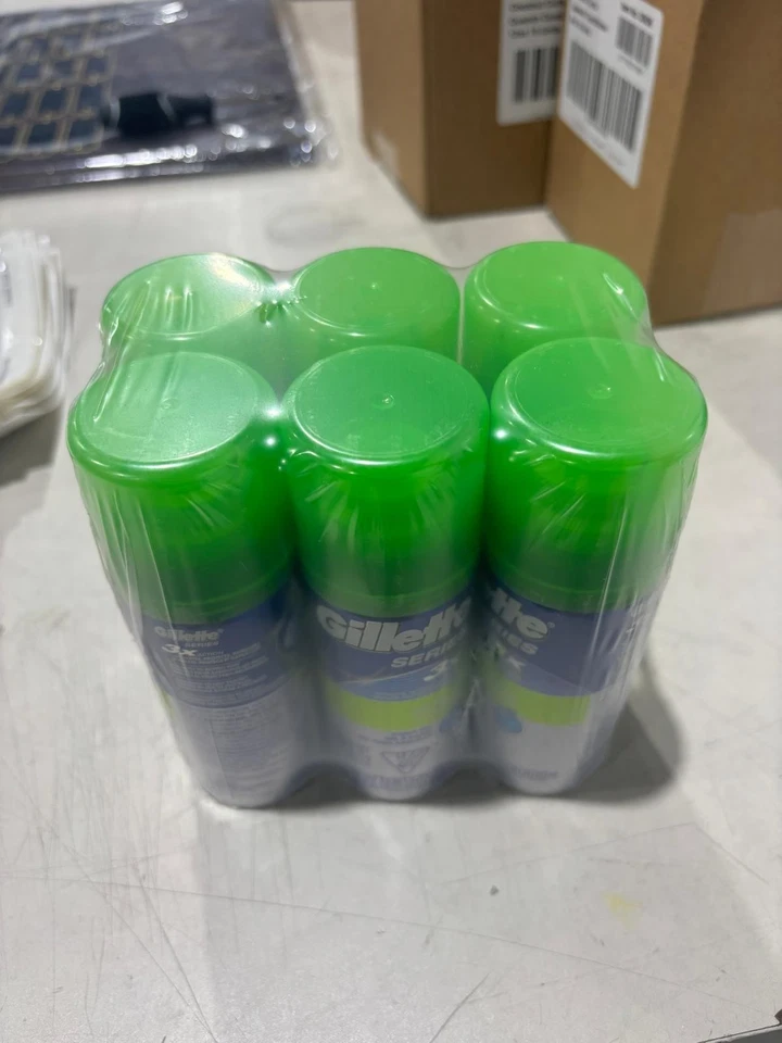 Gel de afeitar piel sensible Gillette Series con aloe - 70 g - 2,5 oz - Paquete de 6 Foto 3 de 4