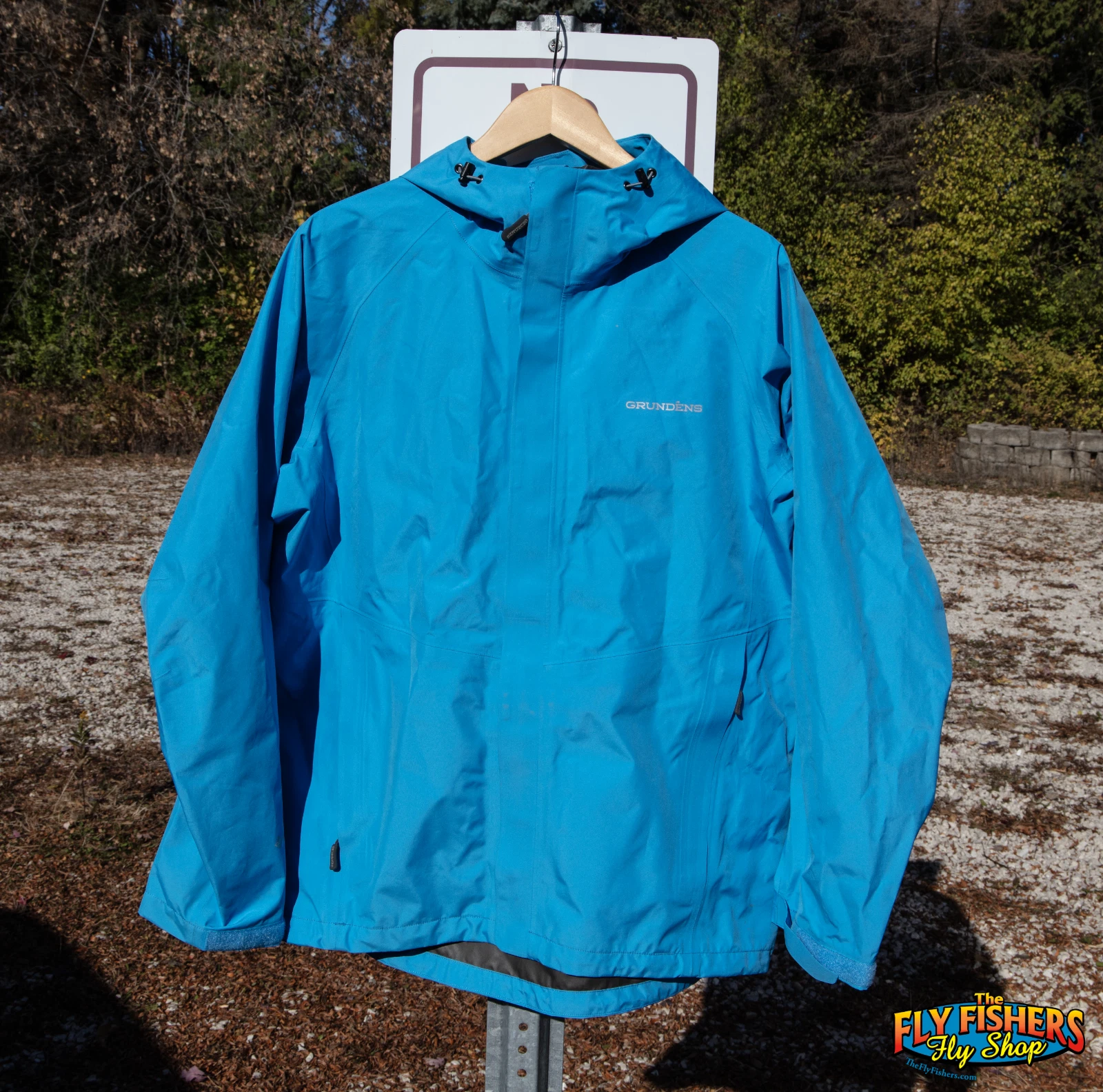 Grundens Charter Gore-Tex Rain Jacket - Coastal Blue - Large
Opens in a new window or tab