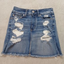 American Eagle Size 2 Distressed Denim Mini Skirt Next Level Stretch Light Wash