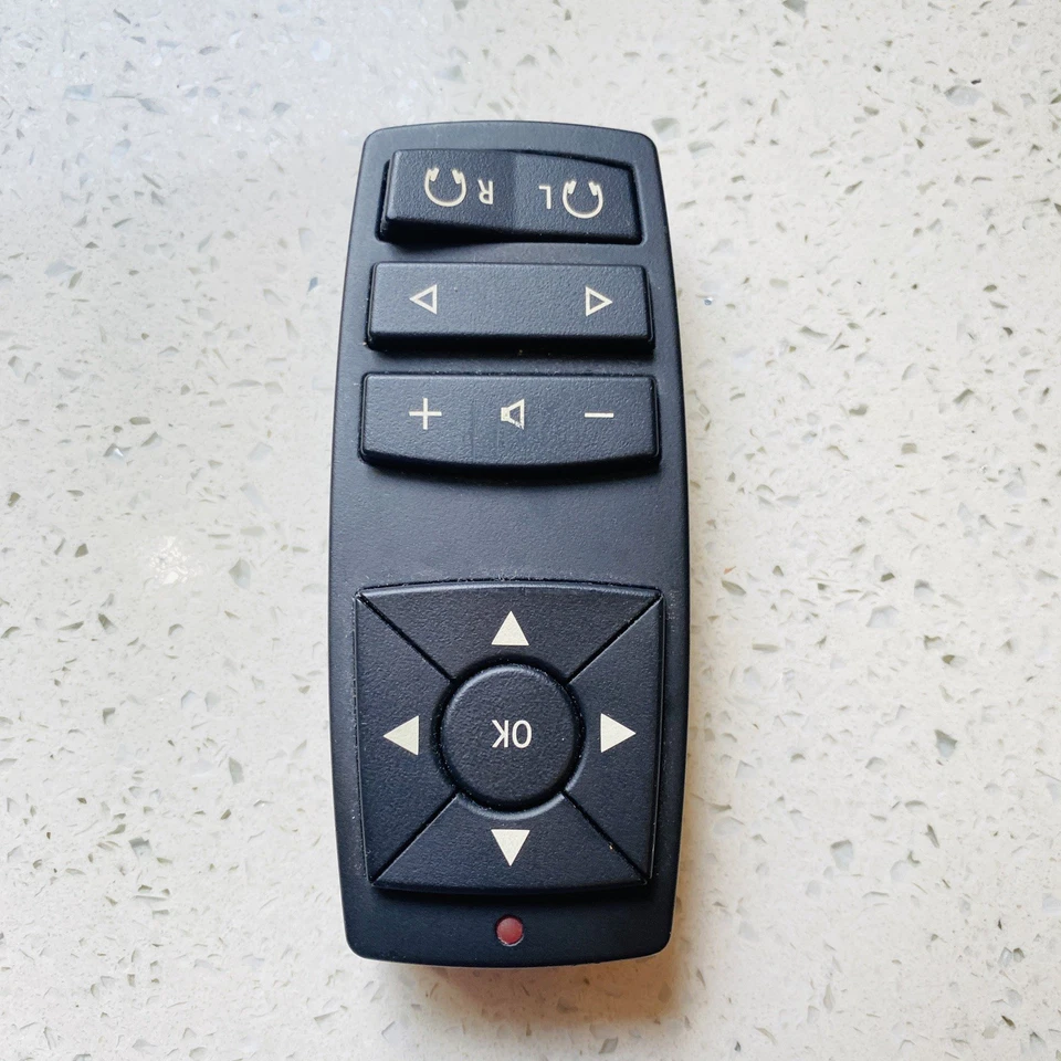 OEM 2007 - 2013 BMW X5 X6 REAR DVD ENTERTAINMENT REMOTE CONTROL P/N 6 921 553 - Image 2 of 4