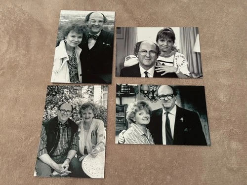 ANTON RODGERS (FRESH FIELDS & MAY TO DECEMBER) UNSIGNED PHOTOS X 4 - 6x4