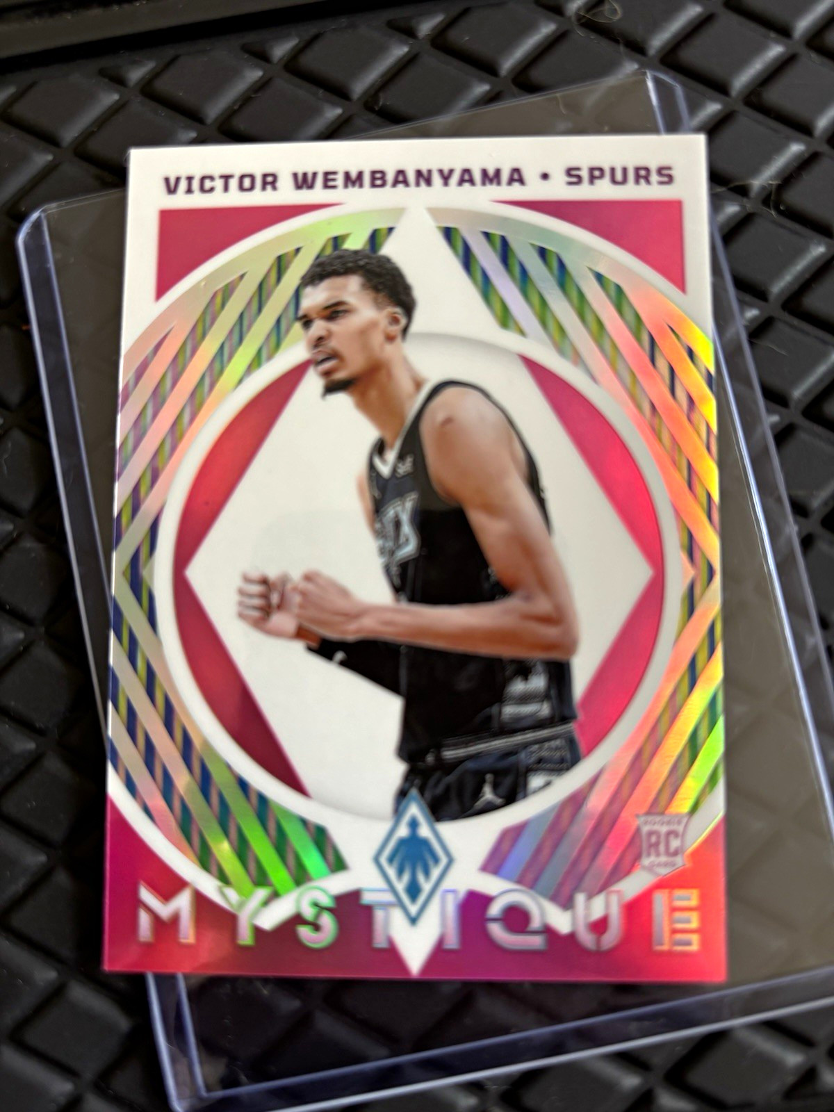 2023-24 Panini Phoenix Mystique Victor Wembanyama RC Spurs #16 Pink /99