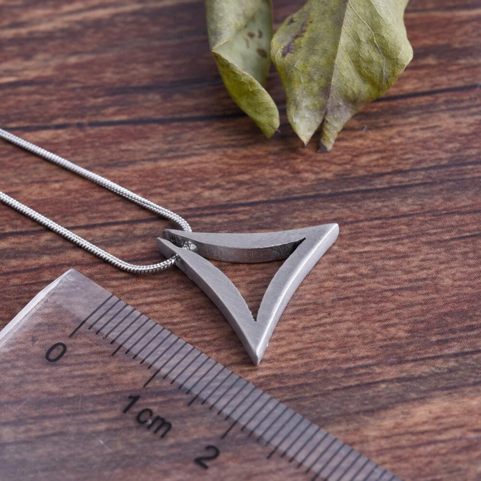 Colgante triangular para hombre colgante de plata de moda collar de compromiso Foto 3 de 3