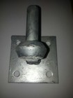 Galvanised farm gate hook on square plate 22 mm (7/8 ") to bolt hinge door.