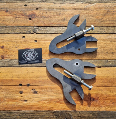 Harley Style Axle Plates with Adjusters Chopper / Hardtail / Custom