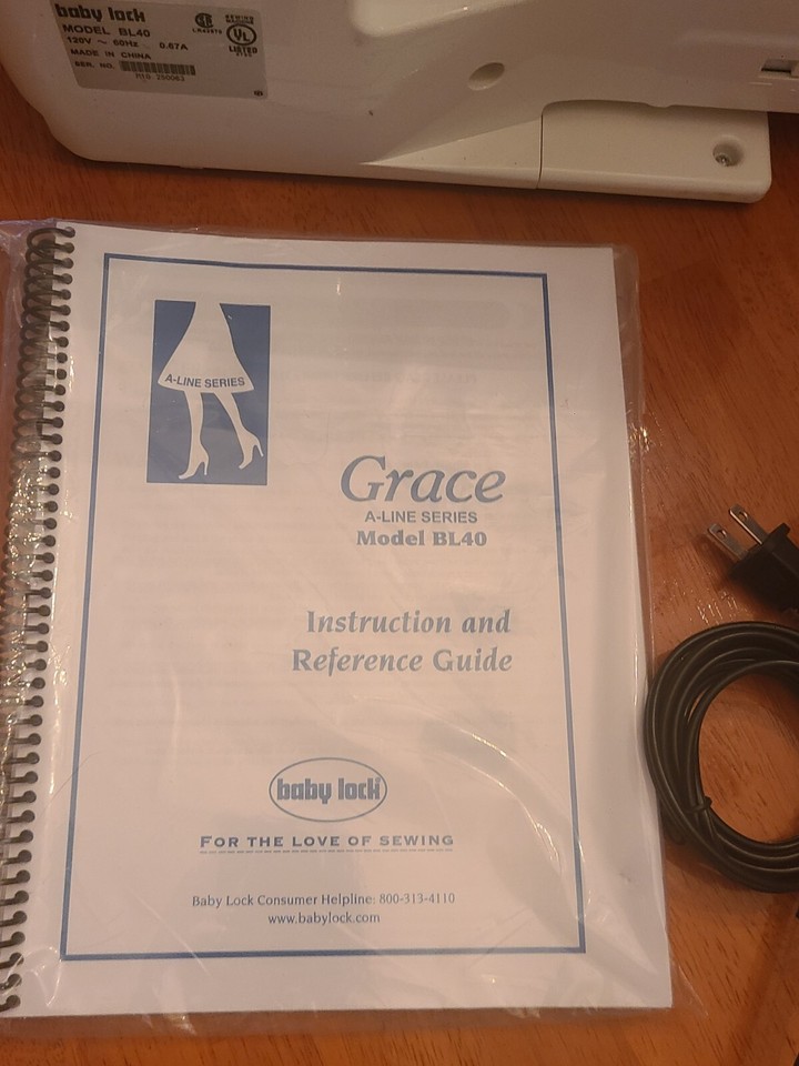 Baby Lock Grace Sewing Machine BL40 With Pedal Accessories read