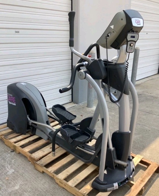  Lot of Gym Fitness Equipment Quinton TM55 Treadmill/SportsArt Icare GE System