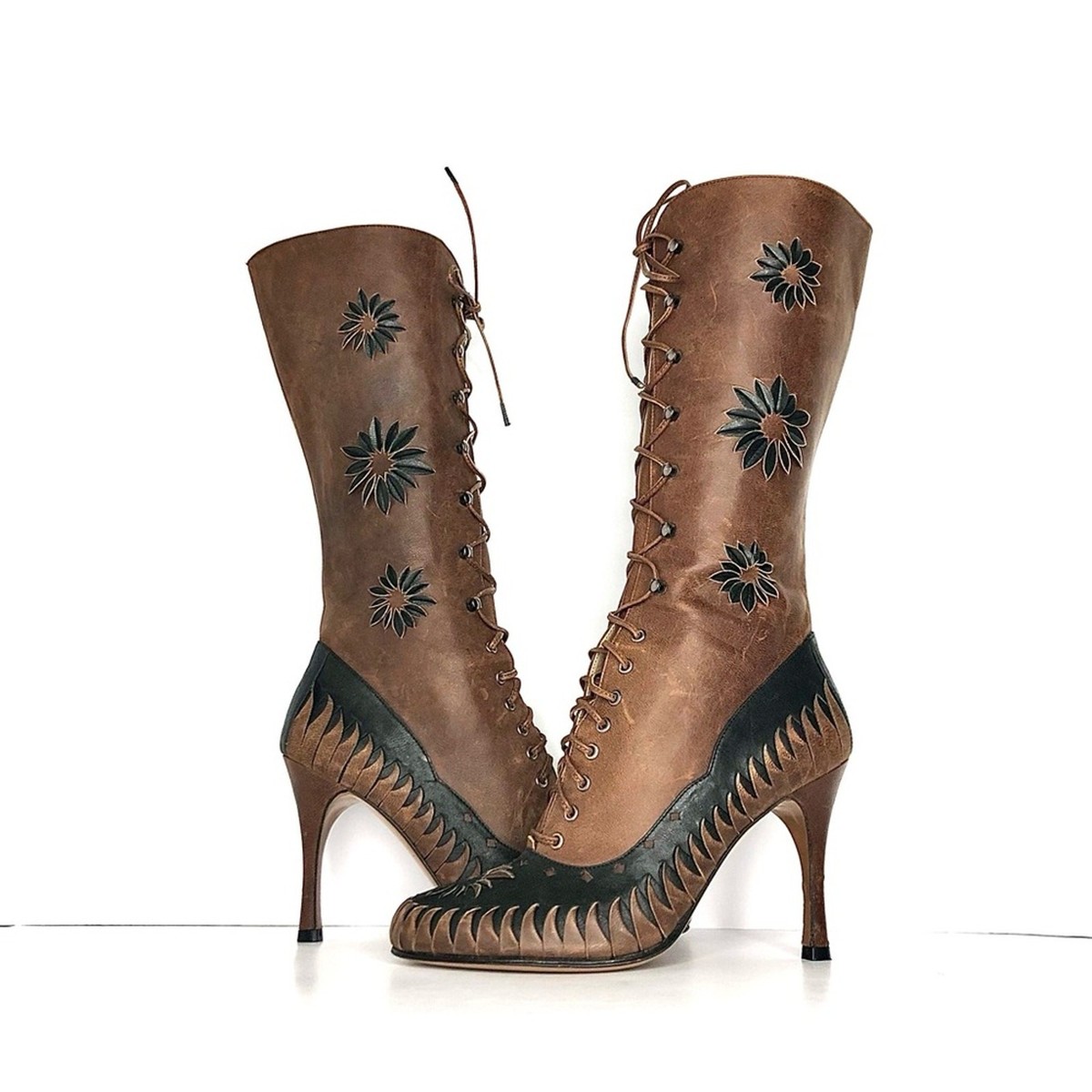 SALE！Dior　ガリアーノ　トロッター2 ショートブーツ Dior Fall 2000 Galliano Vintage Floral Cutout Laceup Western