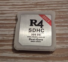 R4 SDHC Dual-Core + SD Card - Nintendo DS - TESTED & Working !