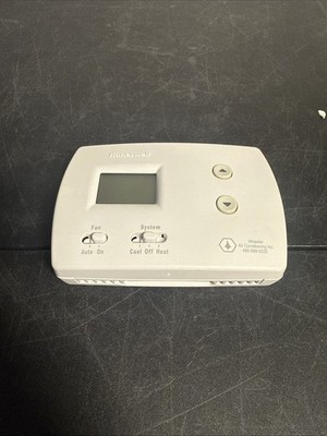 Honeywell PRO 3000 Non-Programmable Thermostat Model TH3110D1008