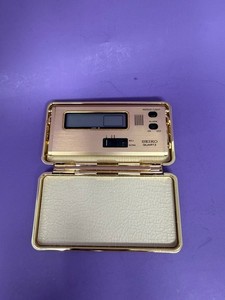 Réveil De Voyage Pliable Seiko QHT201S - Chrome Brossé, Vintage, Neuf En Boîte