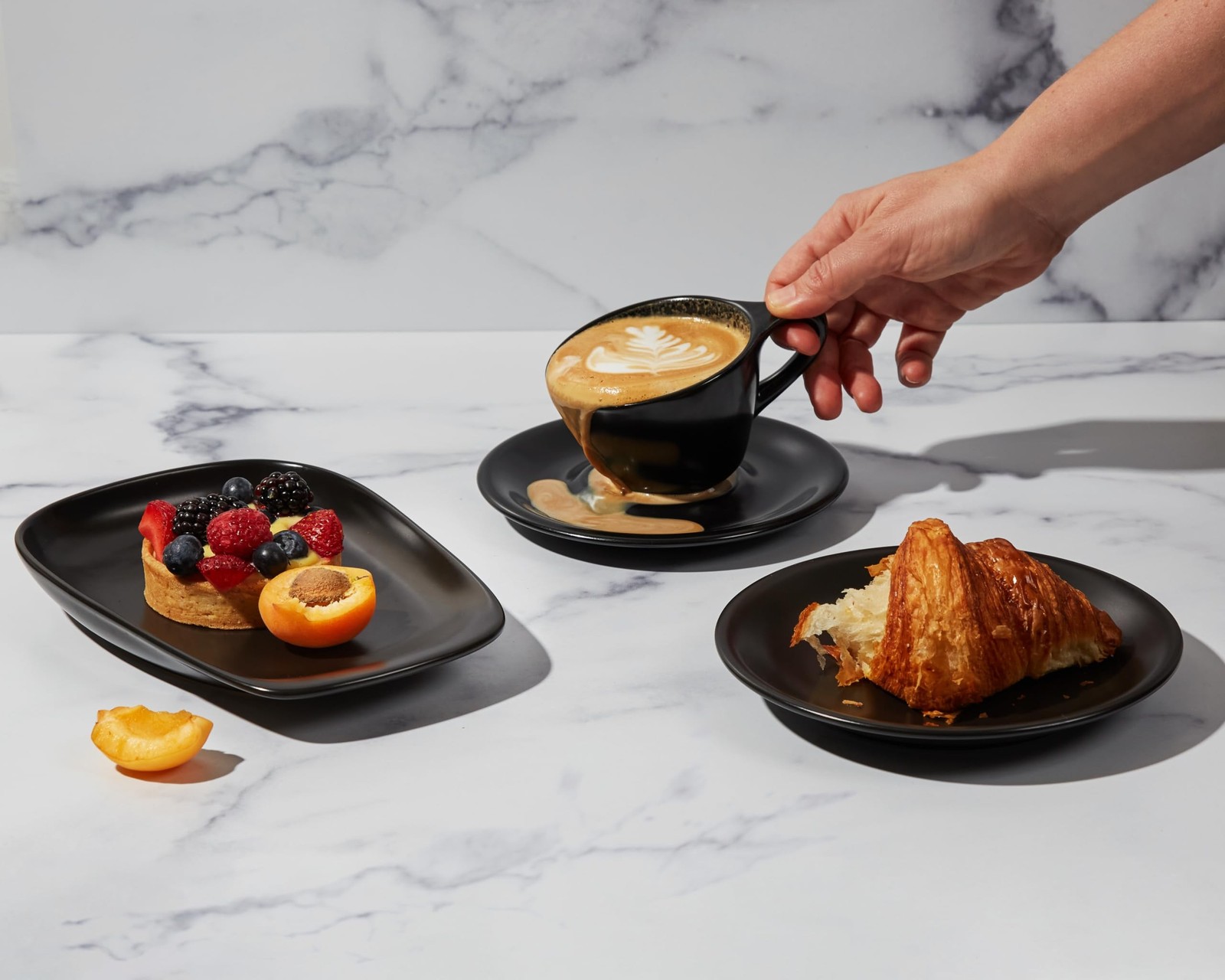 notNeutral LINO Porcelain Cup & Saucer (Black, Large Latte, 2) 12 oz