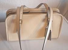 COACH  Swing  Glove Tanned Leather Zip  Shoul...