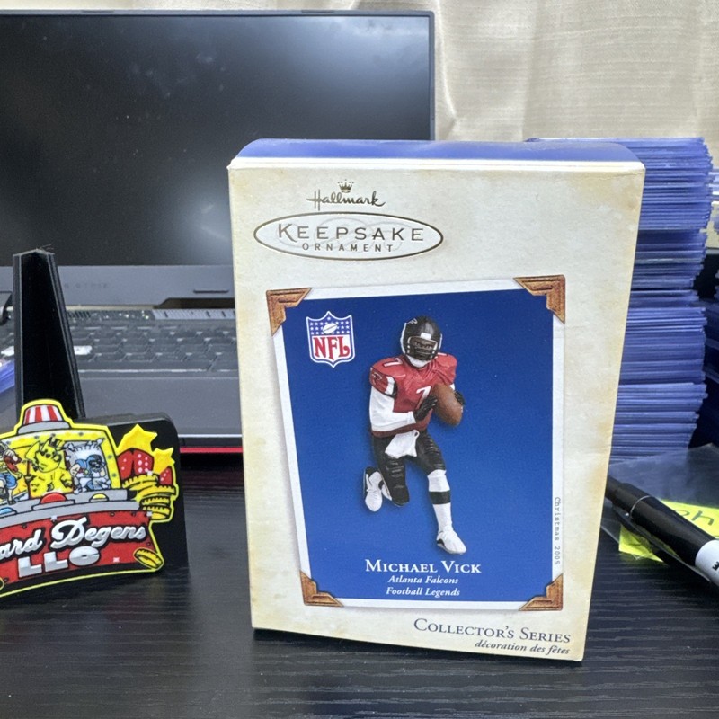 HALLMARK Keepsake CHRISTMAS Ornament MICHAEL VICK 2005 Atlanta Falcons Collector