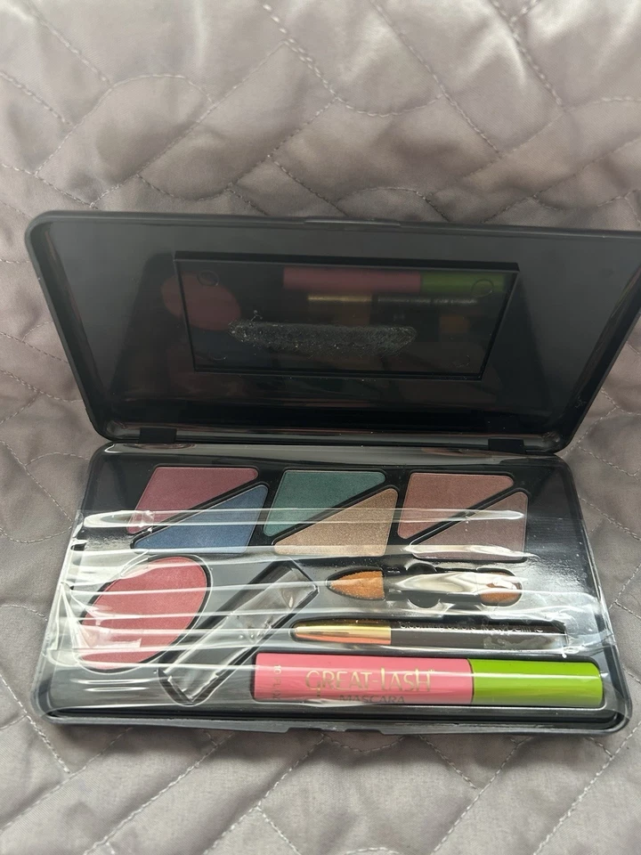 罕见! 1990 复古 MAYBELLINE Impressions 化妆盘全新经典大睫毛 — 第 3/4 张图片