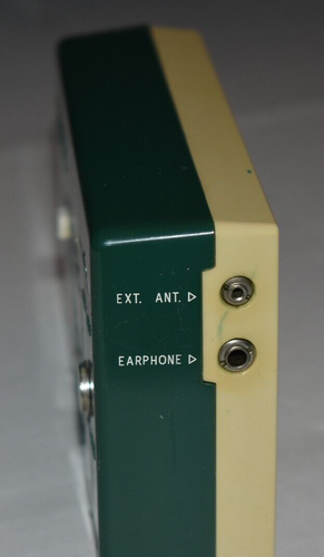 1963 VINTAGE Hitachi transistor 6 radio Model WH-628R Rare *Read Description* - Picture 12 of 12