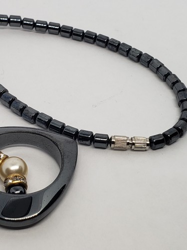 Vintage Hematite Pearl Heart Necklace Barrel Clast 22" Long 42.80g Estate... - Picture 5 of 7
