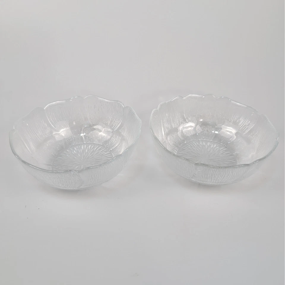 Vtg Arcoroc Fleur Small Fruit Dessert Bowl Flower Glass Petal Textured Berry - Image 4 of 4