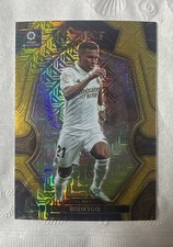 2022-23 Panini Select La Liga - Mezzanine Rodrygo #164 Gold Mojo Prizm /10