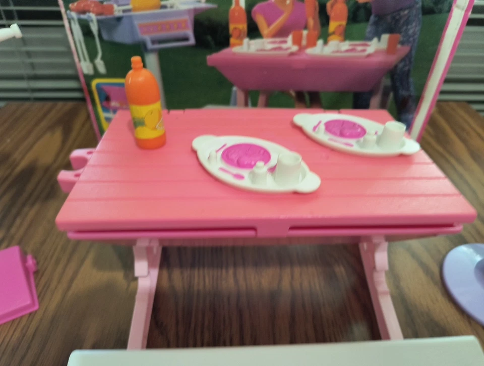 MATTEL 1992 Barbie patio trasero caja de cocina y accesorios NO COMPLETO con caja 7567 Foto 4 de 4