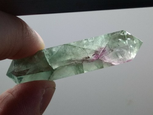 Pointe biterminée FLUORITE pierre mineraux lithotherapie quartz reiki collection - Picture 6 of 7