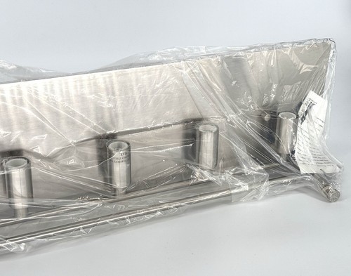 NEW Sonneman 30" Bath Bar, Suspended Glass Series, 3207.13 Satin Nickel - Picture 6 of 10