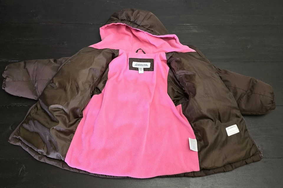 Chaqueta acolchada London Fog para niñas talla mediana marrón y rosa forrada de vellón usada en excelente estado cálida Foto 3 de 4