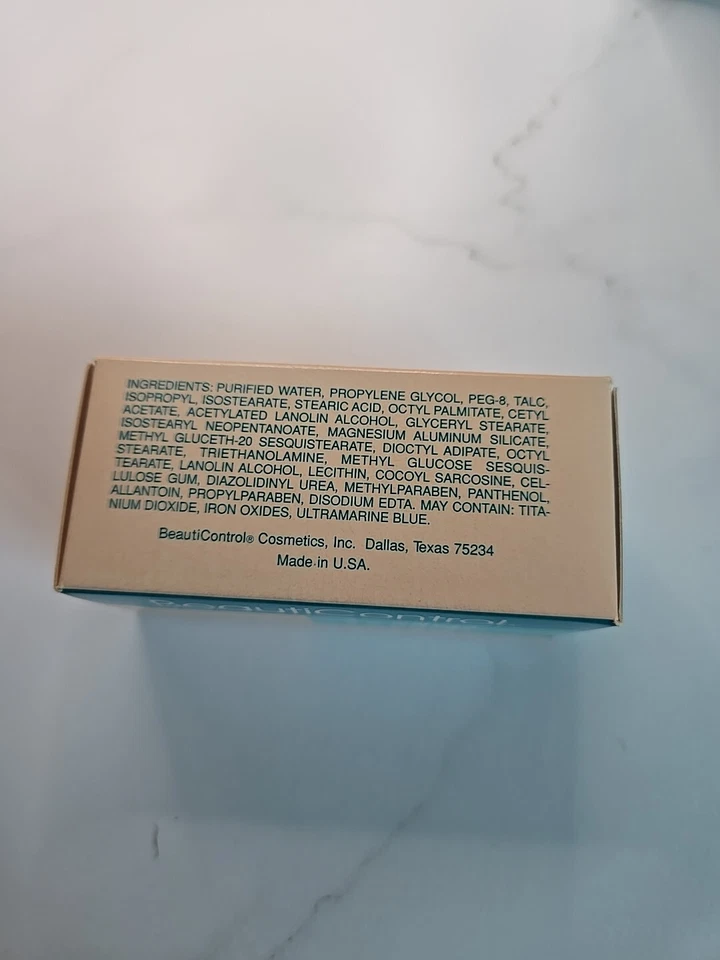 Base líquida BeautiControl Sheer Protection CL PORCELANA BEIGE 279 1 oz. Foto 3 de 4