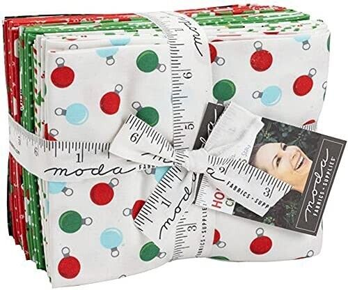 Holiday Essentials Christmas Fat Quarter Bundle of 20 By Stacy Iest Hsu - Picture 1 of 3