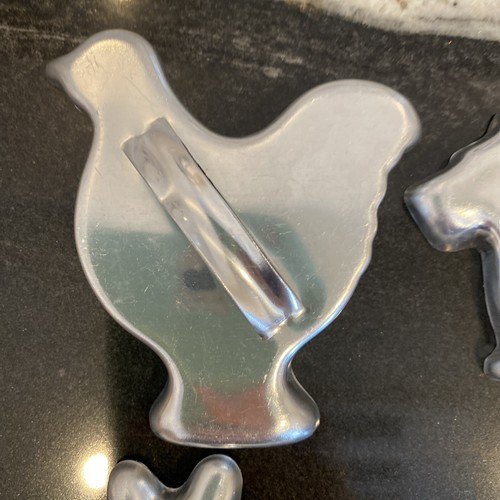 Vintage Aluminum Cookie Canape Cutters w/ Handles Chicken, Scotty, Horse, Bunny - Picture 5 of 10