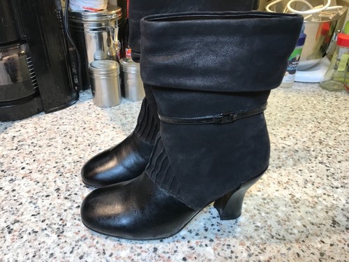NEW UMBERTO RAFFINI SIGNITURE BLACK NUBUCK SLOUCH BOOTS WOMENS SIZE 39/8.5 - Picture 7 of 9