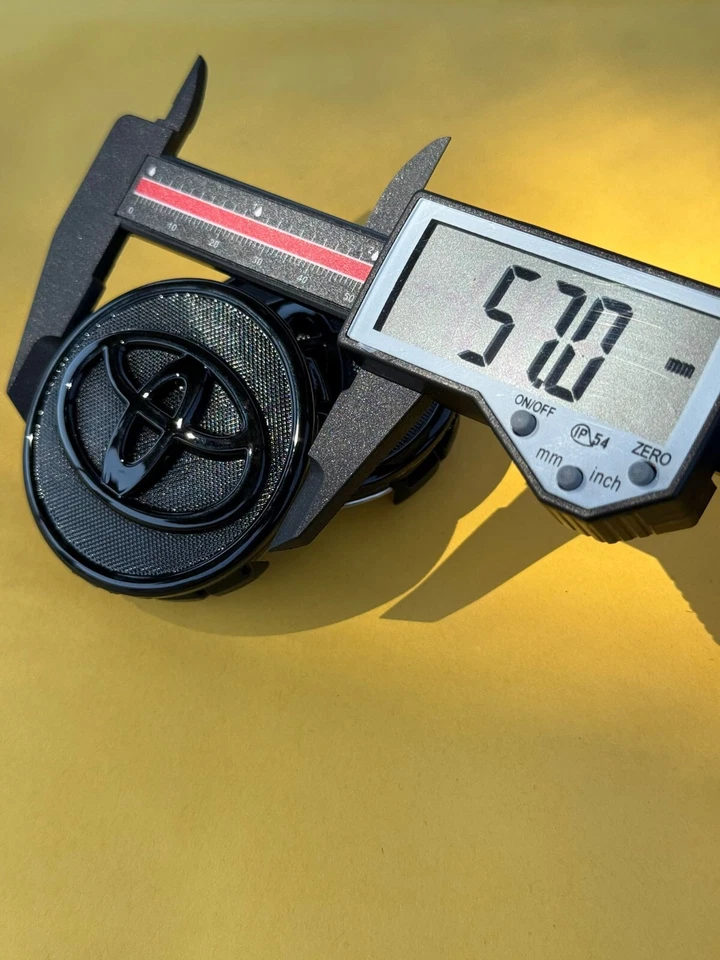 4x TOYOTA 57mm Full Black Wheel Center Caps- Corolla, Prius, Yaris Foto 4 de 4