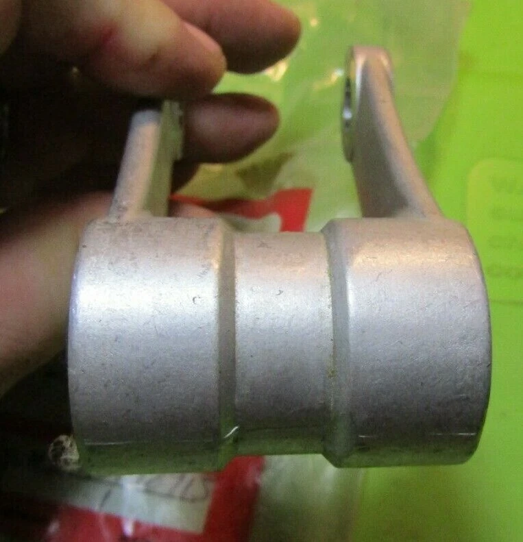 Suporte de choque traseiro Montesa Cota 310 311 p/n 3940.18215 NOS 39M 1991-1993 - Imagem 4 de 4