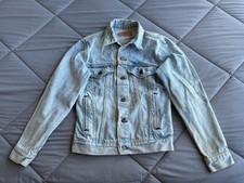 Levi  s 70505 Vintage USA Made Trucker Jacket Medium Denim Fade 34R