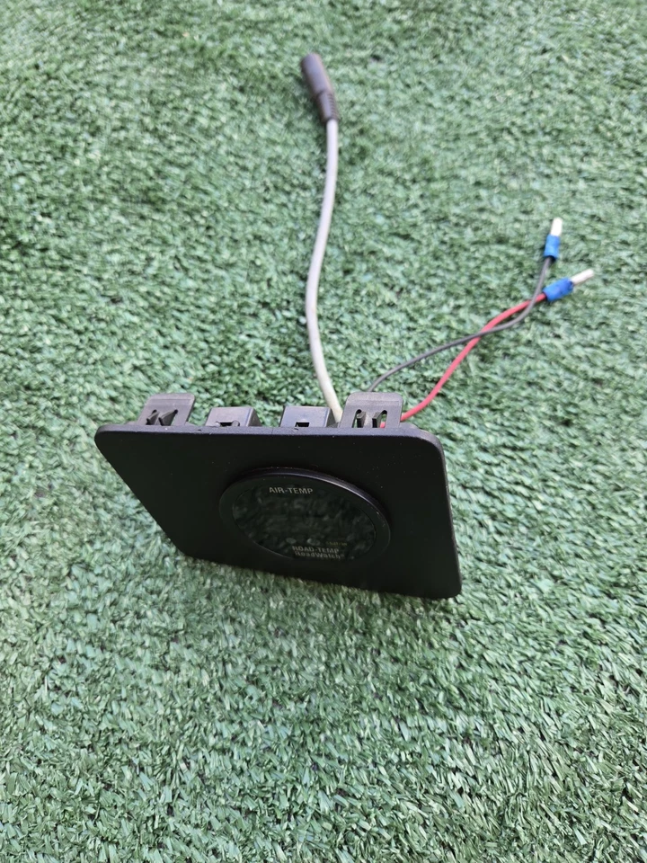 Roadwatch 849-0047-001 Road Watch III Air Temperature Display Gauge Ford F250 - Image 2 of 3