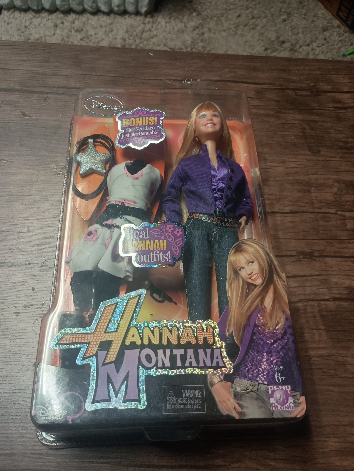 2007 Hanna Montana Secret Celebrity Popstar Miley Cyres Doll & Extra Fashions
