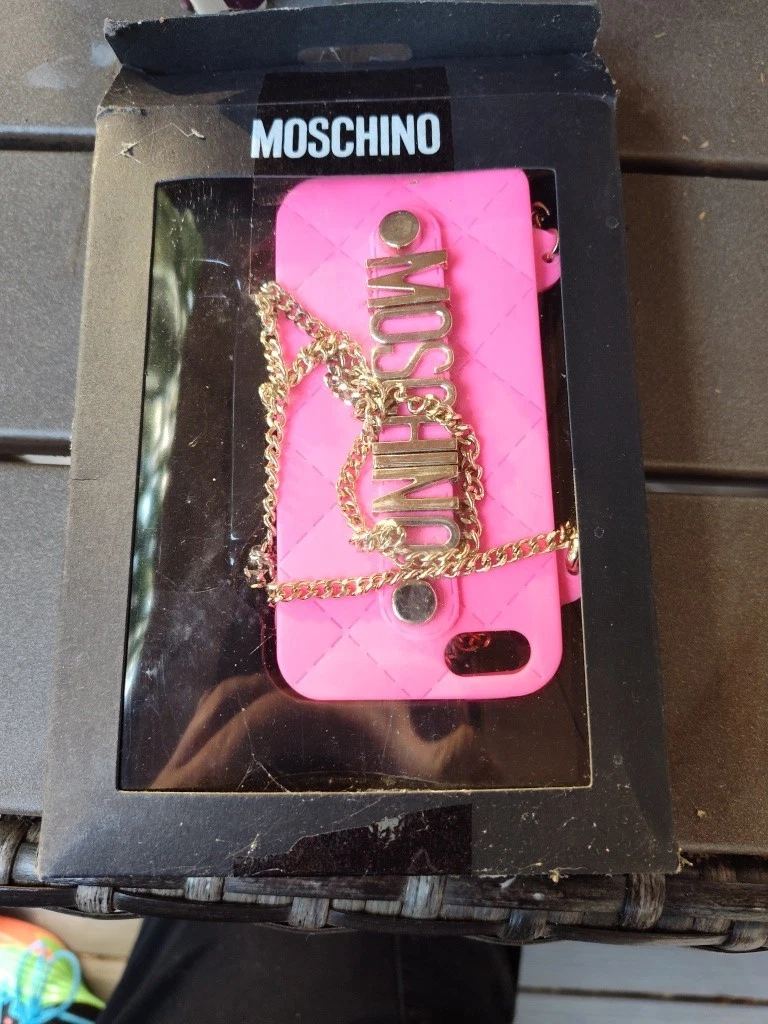 moschino cigarette phone case White & Pink Rubber iPhone Impart Jeremy Scotts whimsical aesthtic into everyday edits with this My Little Pony iPhone Plus 7 Case from Moschino Moschino Fashion Kills Cigarette Bag