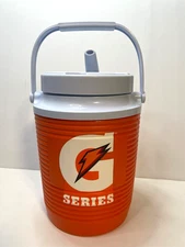 Gatorade 1 Gallon water jug cooler Rubbermaid made USA 11" x 7" orange white