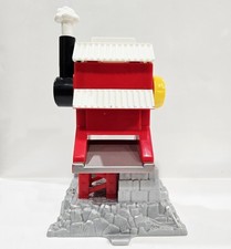 FISHER-PRICE GeoTrax TRACKTOWN RAILWAY Pipe Works & Base REPLACEMENT PART 2003