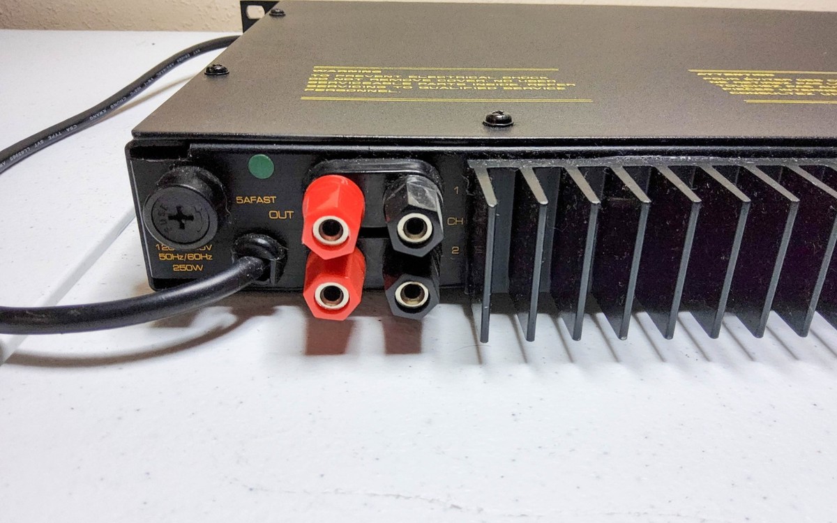AB International Professional Series 200 2-Channel Amplifier