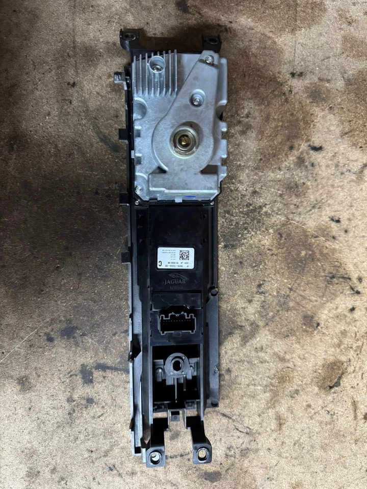 2008–2015 Jaguar XF Mk1 X250 Automatic Gear Shifter Selector DX23-7E453-CB - Image 2 of 4